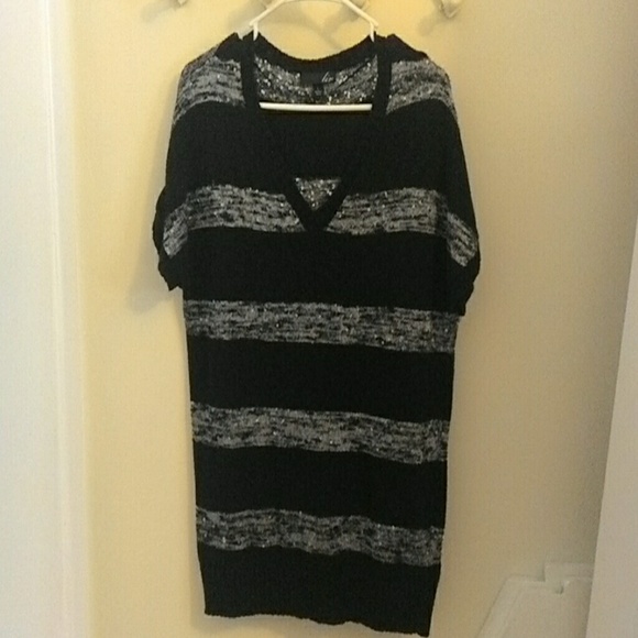 Short sleeve sweater with some sparkle