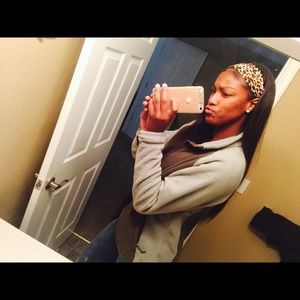 Meet your Posher, Raven