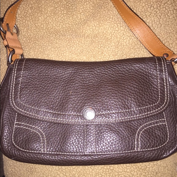 Coach brown shoulder bag clean inside and out