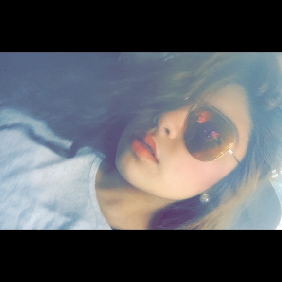 Meet your Posher, Lidia - Picture 1 of 1