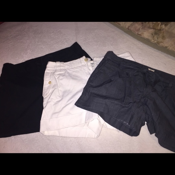 3 pairs Banana Republic shorts