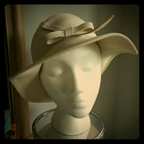 Glamorous Vintage Hats