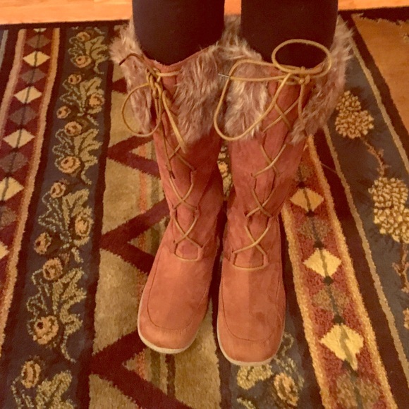 Fur boots