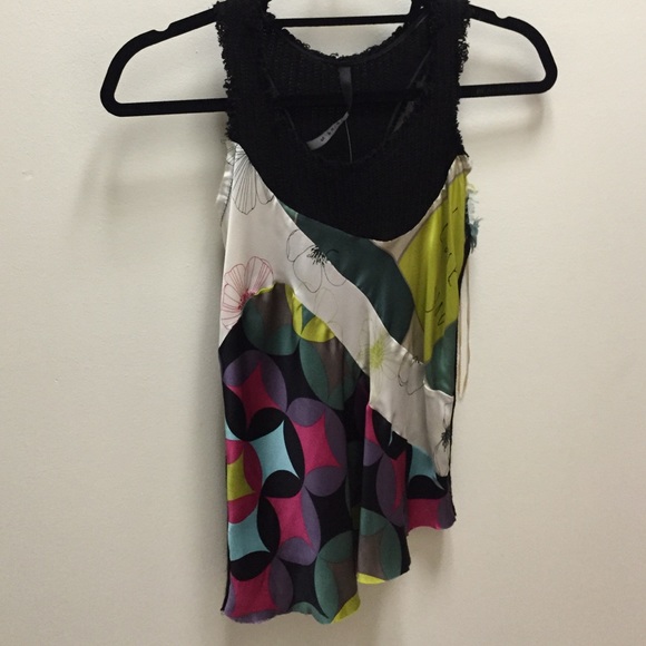 Poleci asymmetrical silk tank⬇️