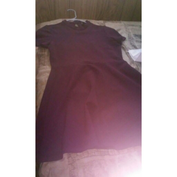 Forever 21 plum colored crew neck dress