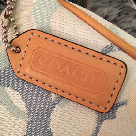 Authentic Coach Purse - Picture 3 of 4