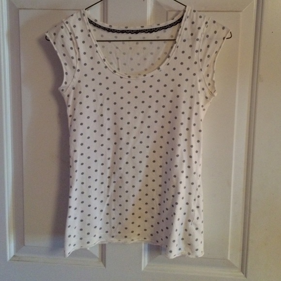 Polka dot short sleeve shirt