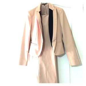 Light pink pant suit