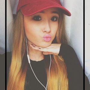 Meet your Posher, Nadia