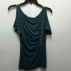 Off shoulder shirt