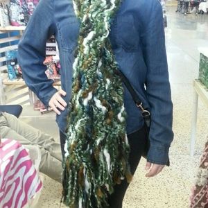 Fringed Evergreen Woven Boucle Acrylic Scarf
