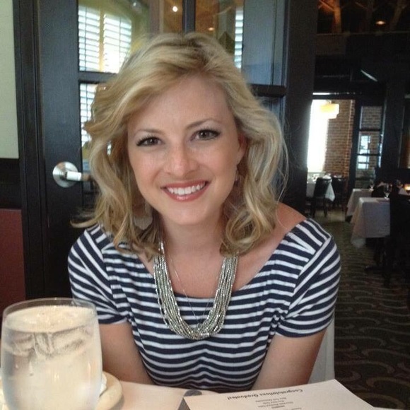 Meet your Posher, Jenna - Picture 1 of 1