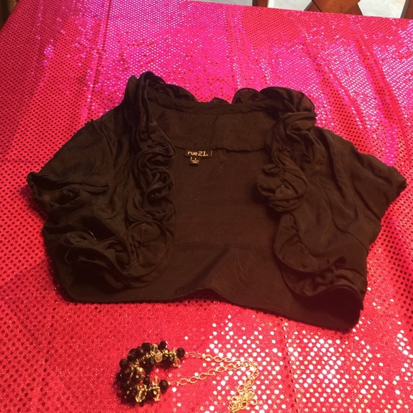 Cute short black shrug, size large