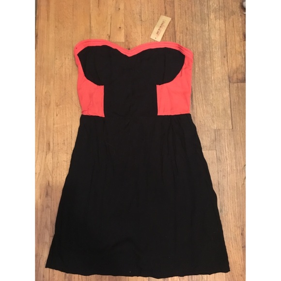 BNWT American Rag Strapless Dress