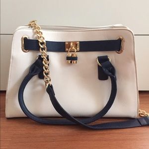 White and navy hand bag