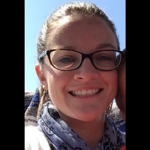 Meet your Posher, April