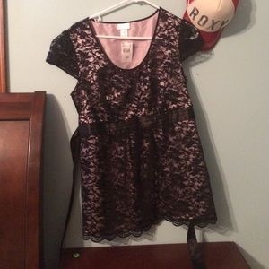 Maternity lace blouse