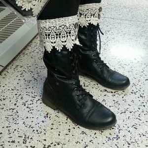 Two Button Crochet Boot Topper