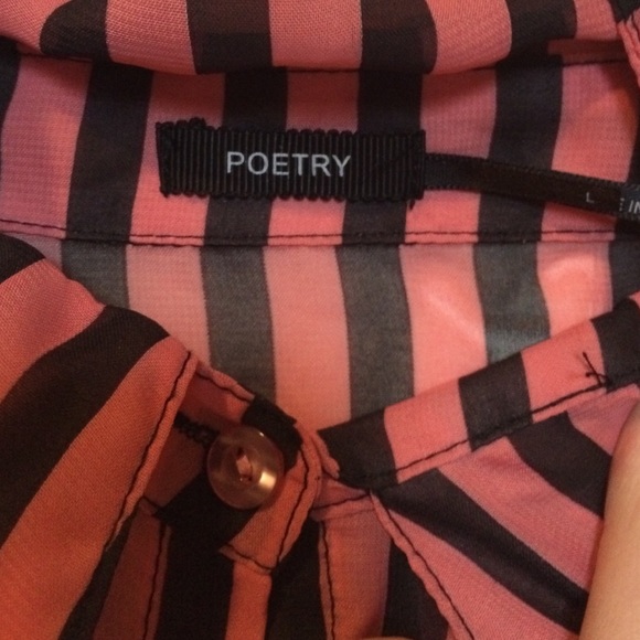 blouse - Picture 3 of 3