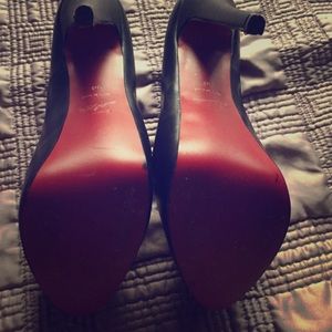 *On Hold* Red Bottom Heels❤️