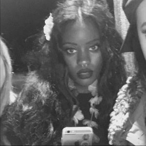 Meet your Posher, Kemmarie