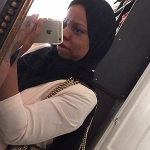 Meet your Posher, Khadijah