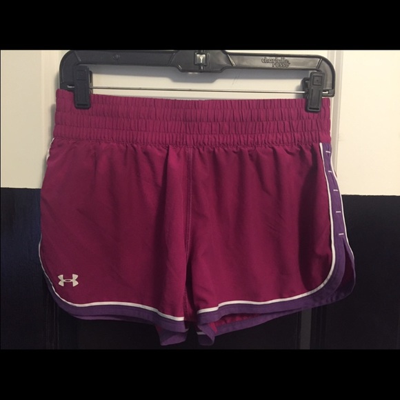 Under armour heat gear shorts size small