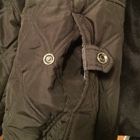 Weatherproof jacket - Picture 3 of 4