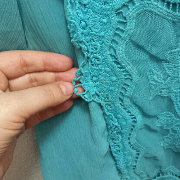 Turquoise blouse - Picture 4 of 4