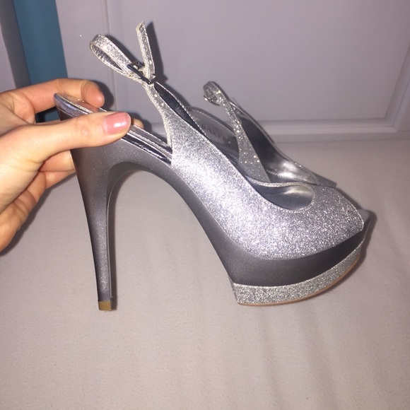 Beautiful, never been used, platform heels - Picture 2 of 4