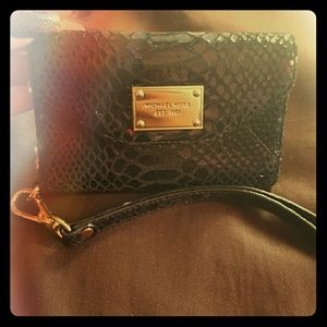 Michael Kors iPhone 4 Case/Wallet wristlet