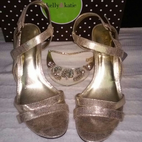 🚫SOLD🚫🎒👡 Kelly & Katie Gold Strappy Heels 👡