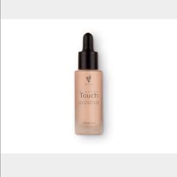 Younique touch liquid foundation NIB
