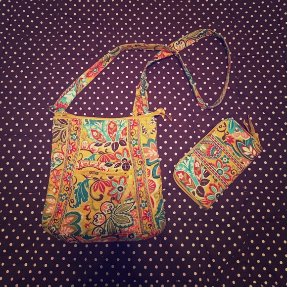 ✨Lowest✨Vera Bradley crossbody and matching wallet
