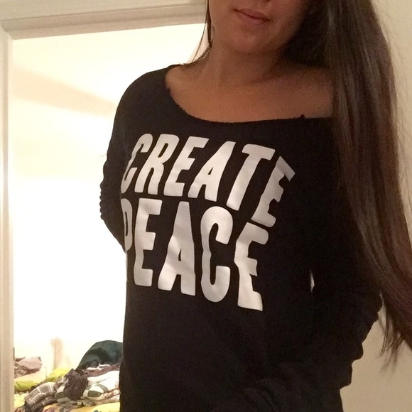 Brandy Melville Sweaters - ❌SOLD BUNDLE❌ Create Peace Crew Neck - F21