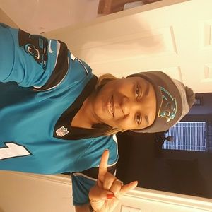 Meet your Posher, Nakia