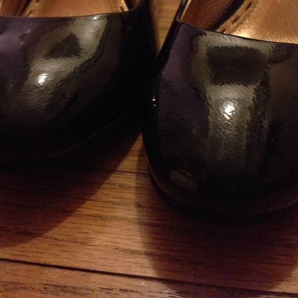 Coach Pumps - Picture 4 of 4