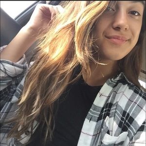 Meet your Posher, Bella