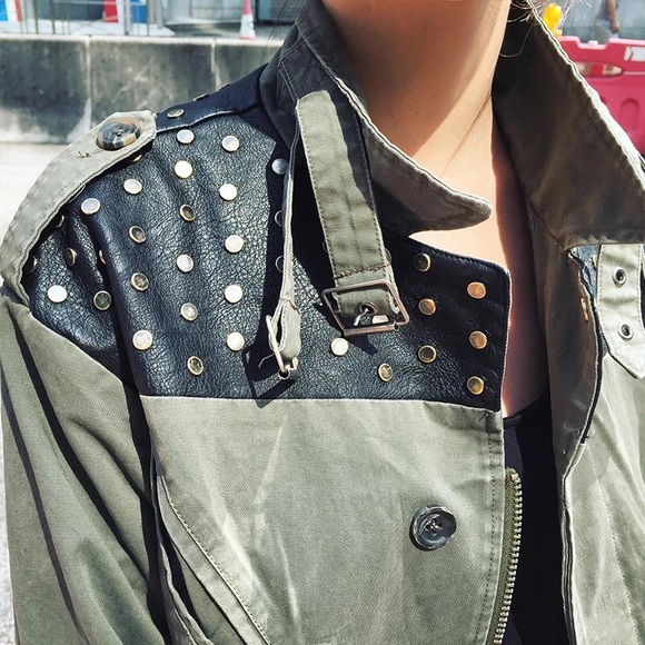 Jacket - Picture 2 of 3