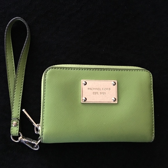 Michael Kors Wristlet!!!!