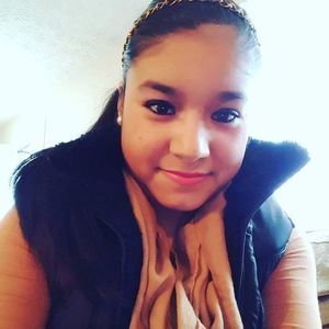 Meet your Posher, Adriana