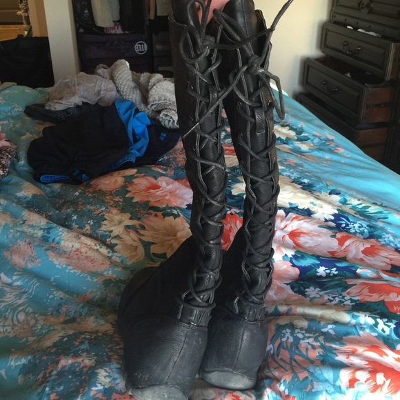 Top Moda Back Lace Boots - Picture 2 of 3