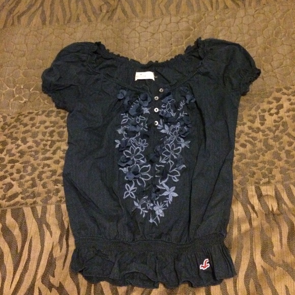 Xs hollister shirt!!