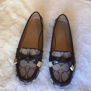 Coach flats