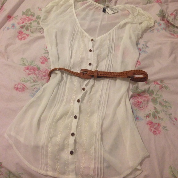 White full tilt button up