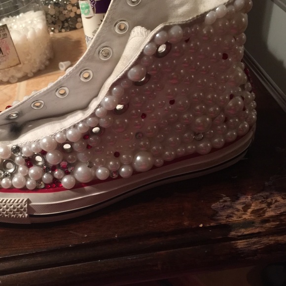Custom bling converses - Picture 2 of 3