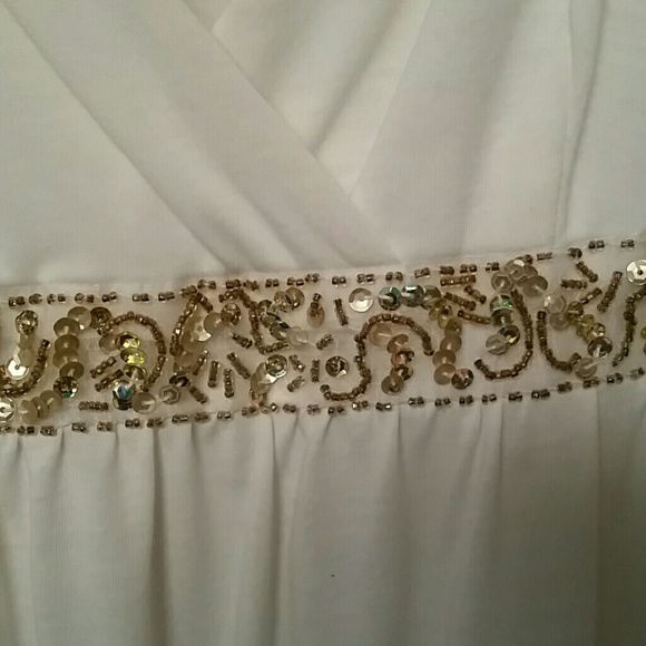 Express White Tank - Picture 3 of 3