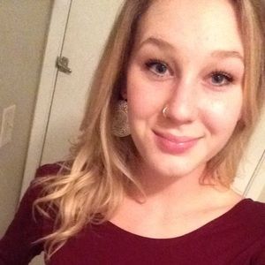 Meet your Posher, Hailey