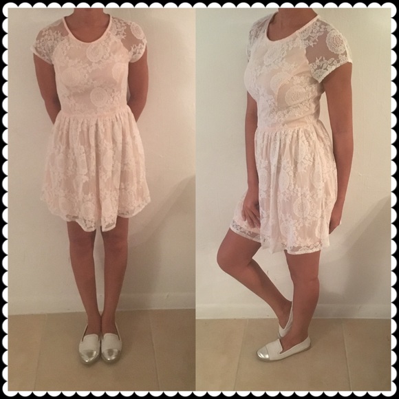 H&M Dresses & Skirts - Pink/White Lace Dress