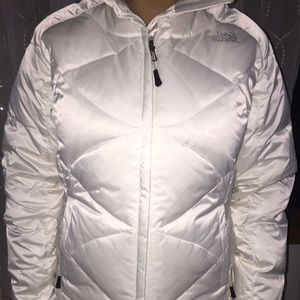 The North Face 550 white